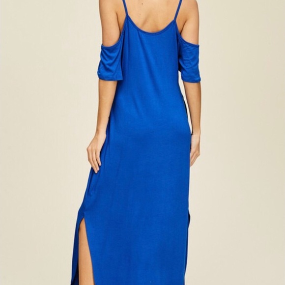 ❤️Maxi dress cold shoulder soft & stretchy cobalt - Picture 2 of 8